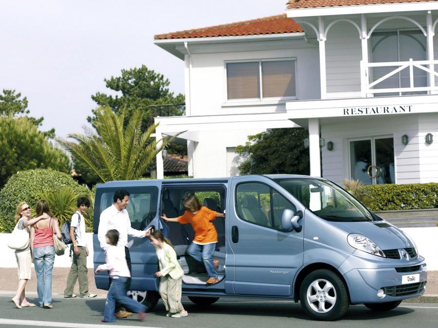  Renault Trafic Generation 2006 года  (фото 3 из 26)